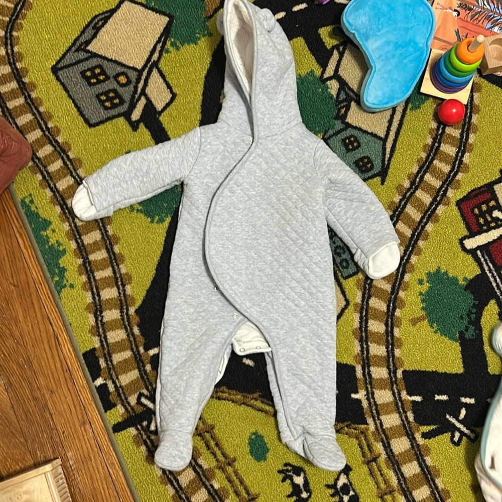 FREE WIH PURCHASE: Baby Winter Suit